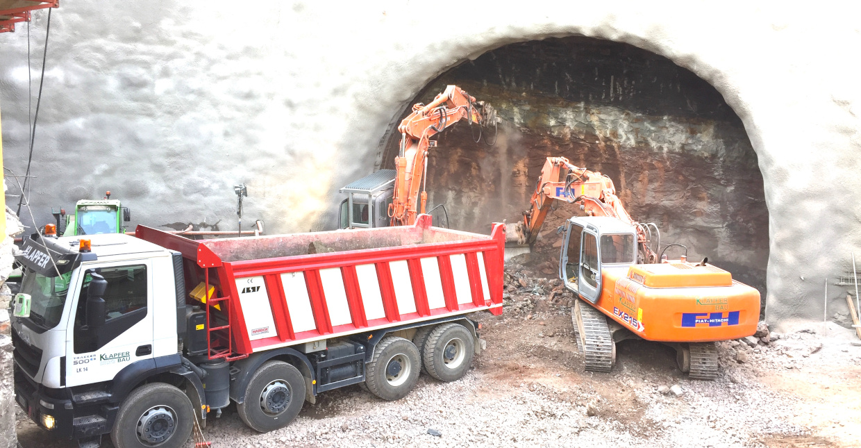 Klapfer Bau - Leistungen - Tiefbau klein - Tunnel