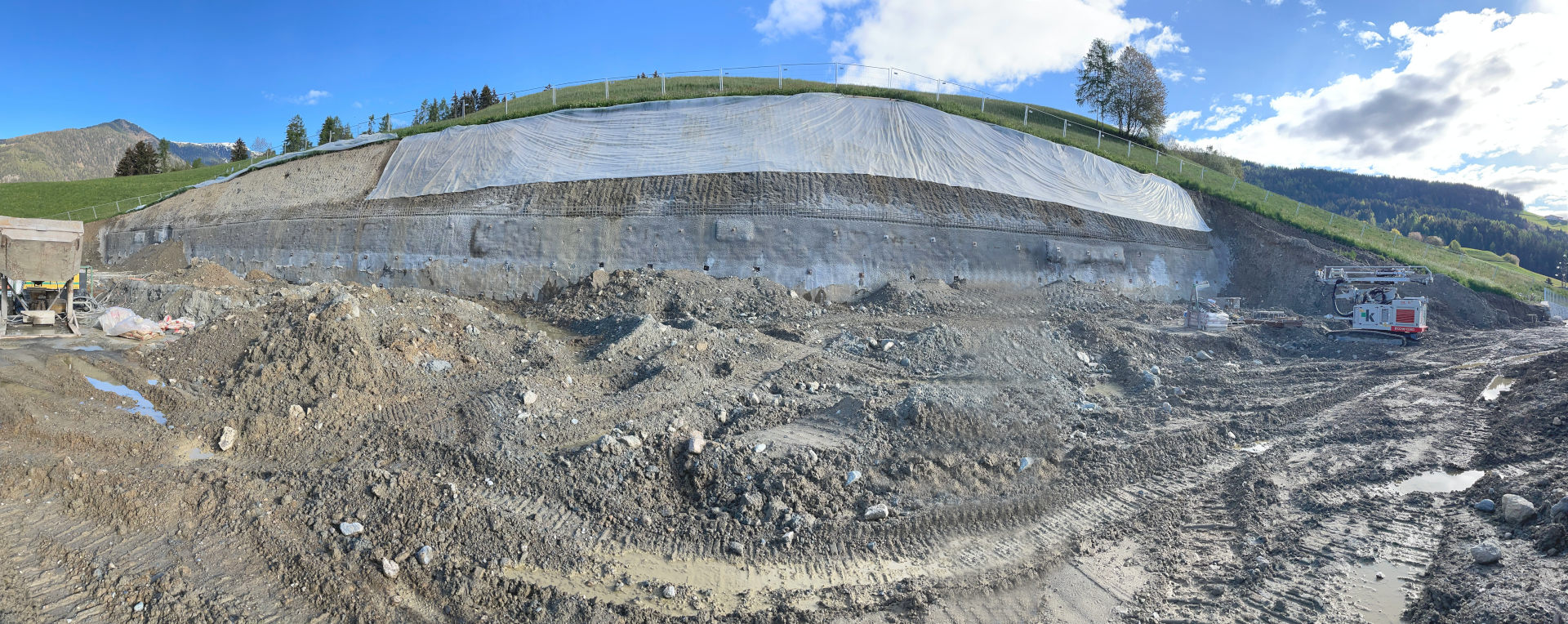 Klapfer Bau - Leistungen - Spezialtiefbau - Spritzbetonwand Panorama