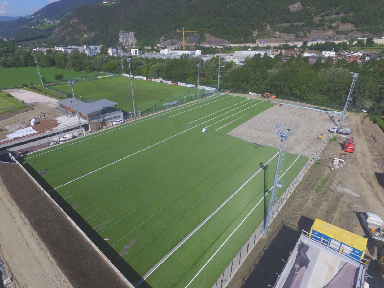 Klapfer Bau - Leistungen - Tiefbau klein - Sportplatz